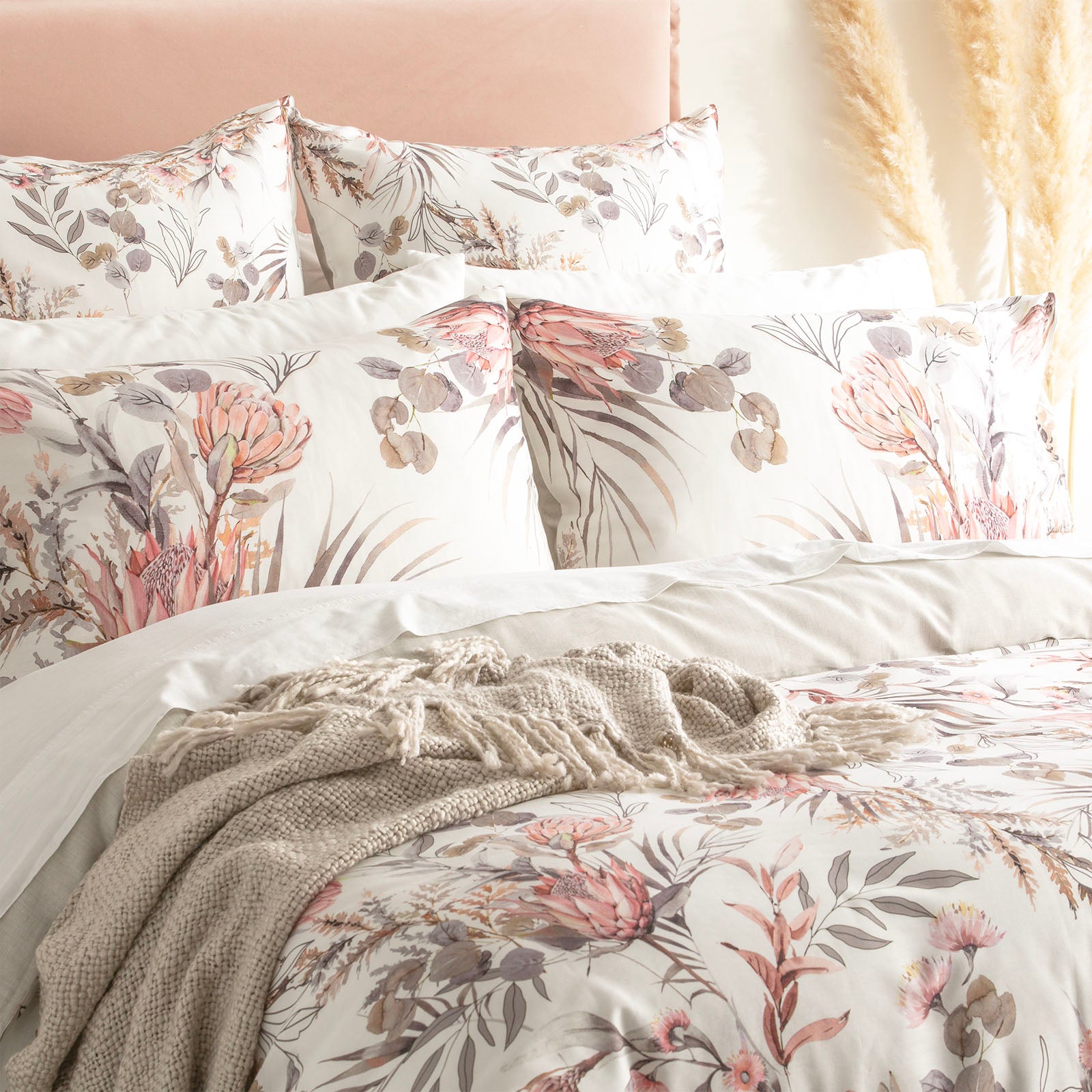 300 TC Waratah Cotton Reversible Frost Quilt Cover Sets by Renee Taylor Queen
