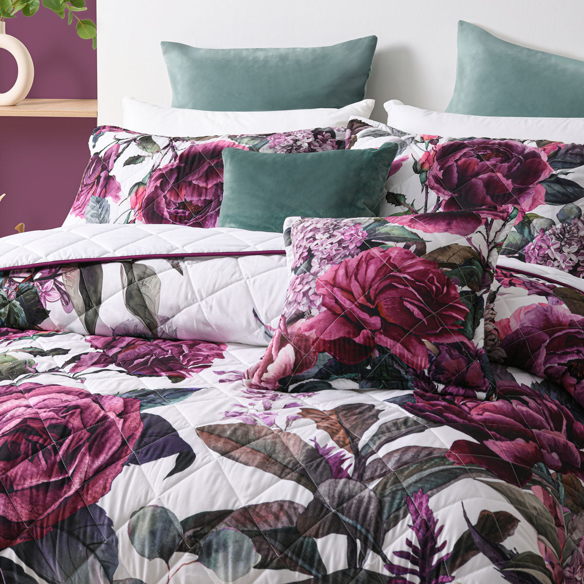 Abigail Berry Floral Printed Quilted Bedspread Set King
