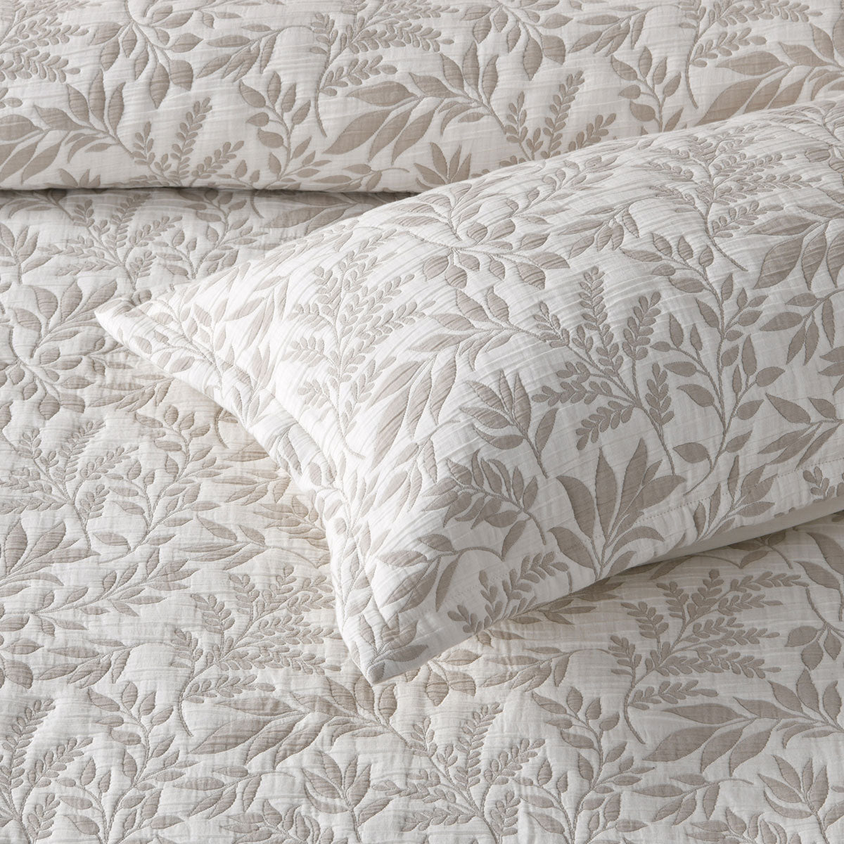 Ameila Stone Jacquard Quilted Foliage Bedspread Set King