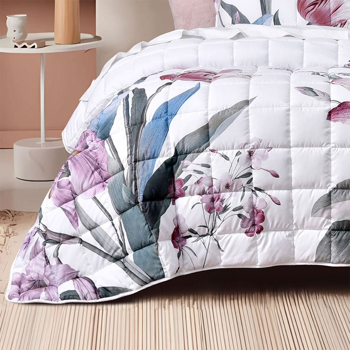 Carmela White Polyester Bedspread Set King