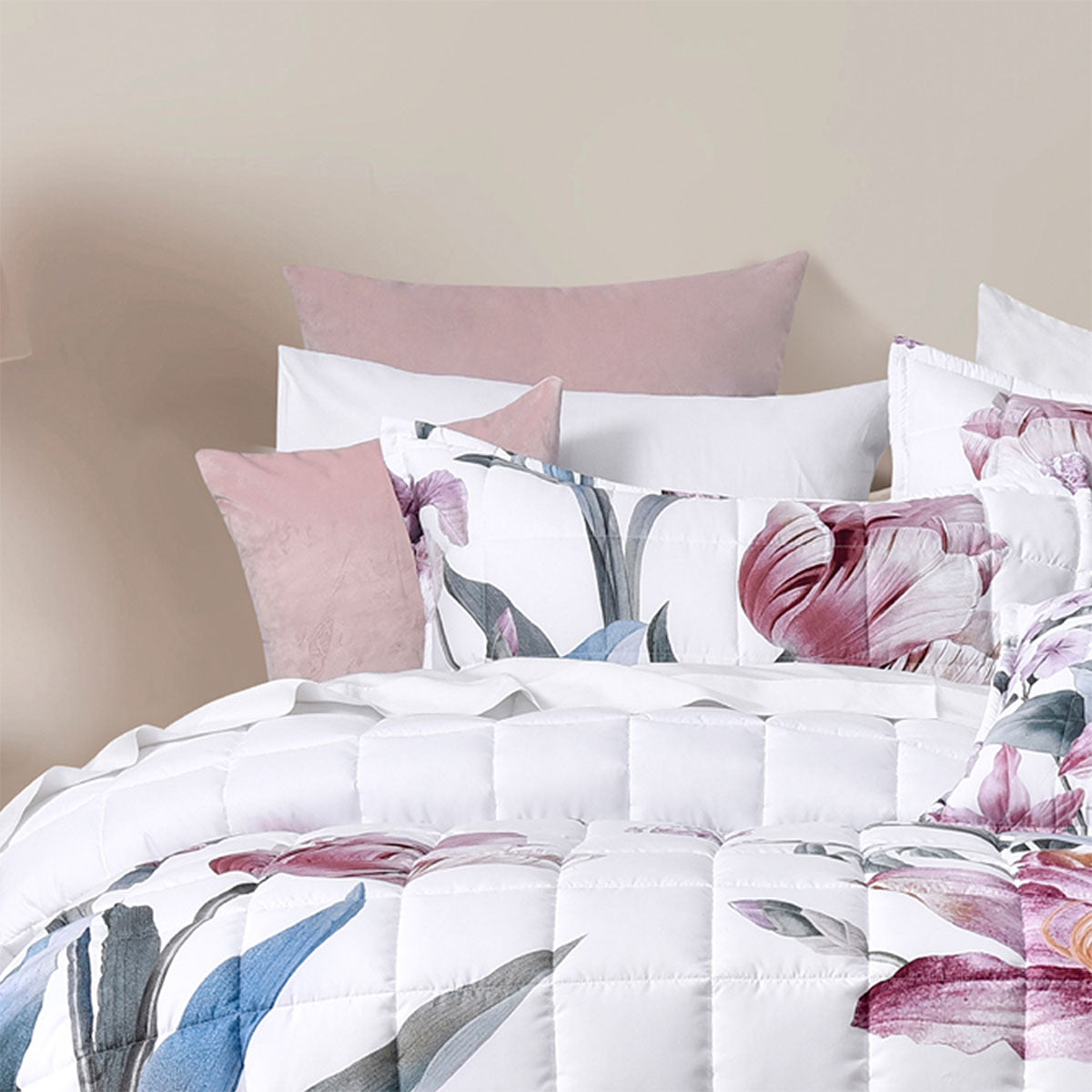 Carmela White Polyester Bedspread Set Queen