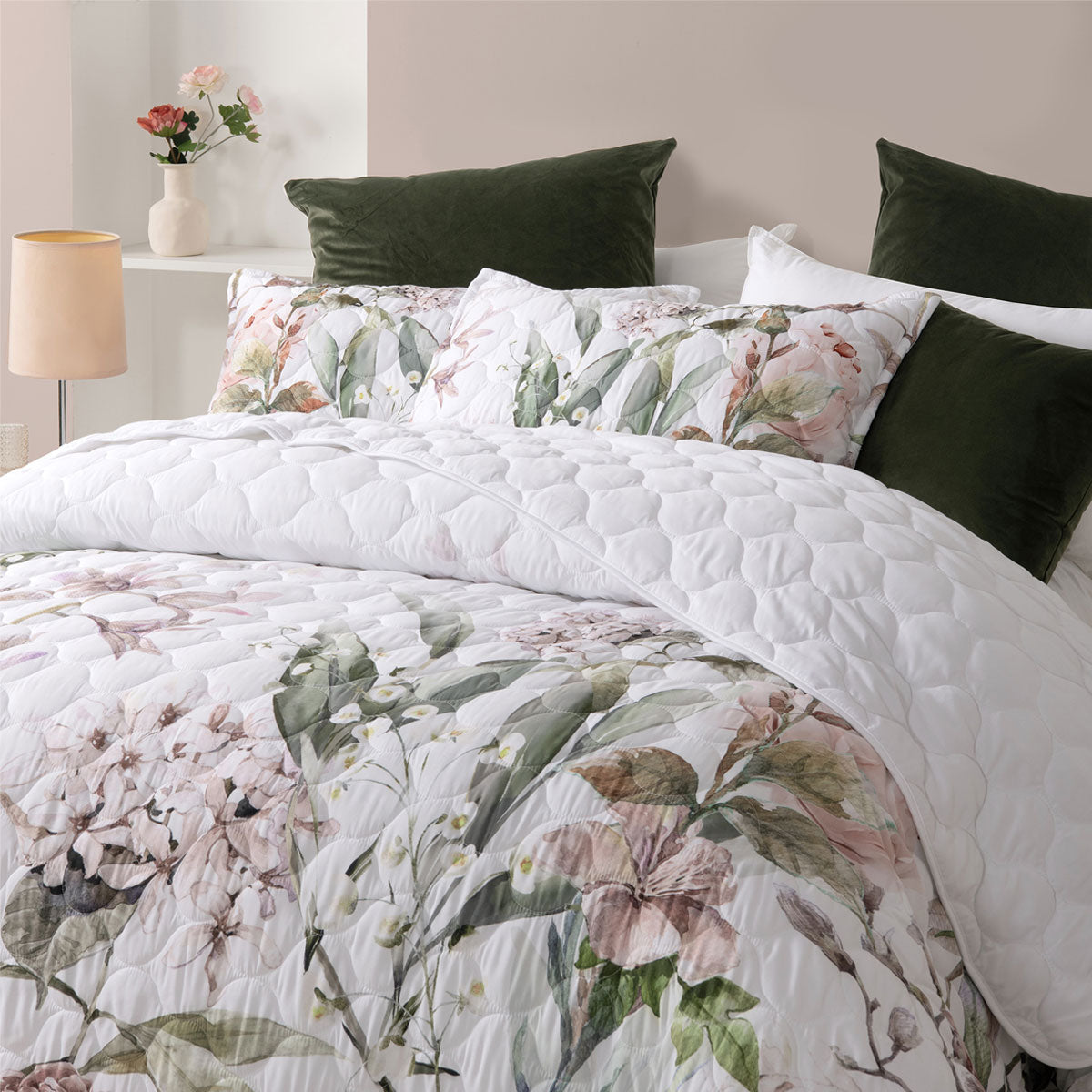 Lorna White Floral Printed Quilted Bedspread Set King