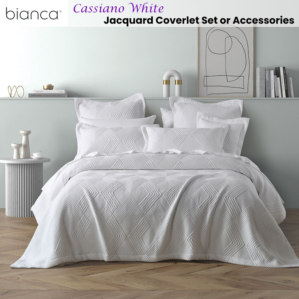 Cassiano White Polyester Jacquard Coverlet Set Queen/King