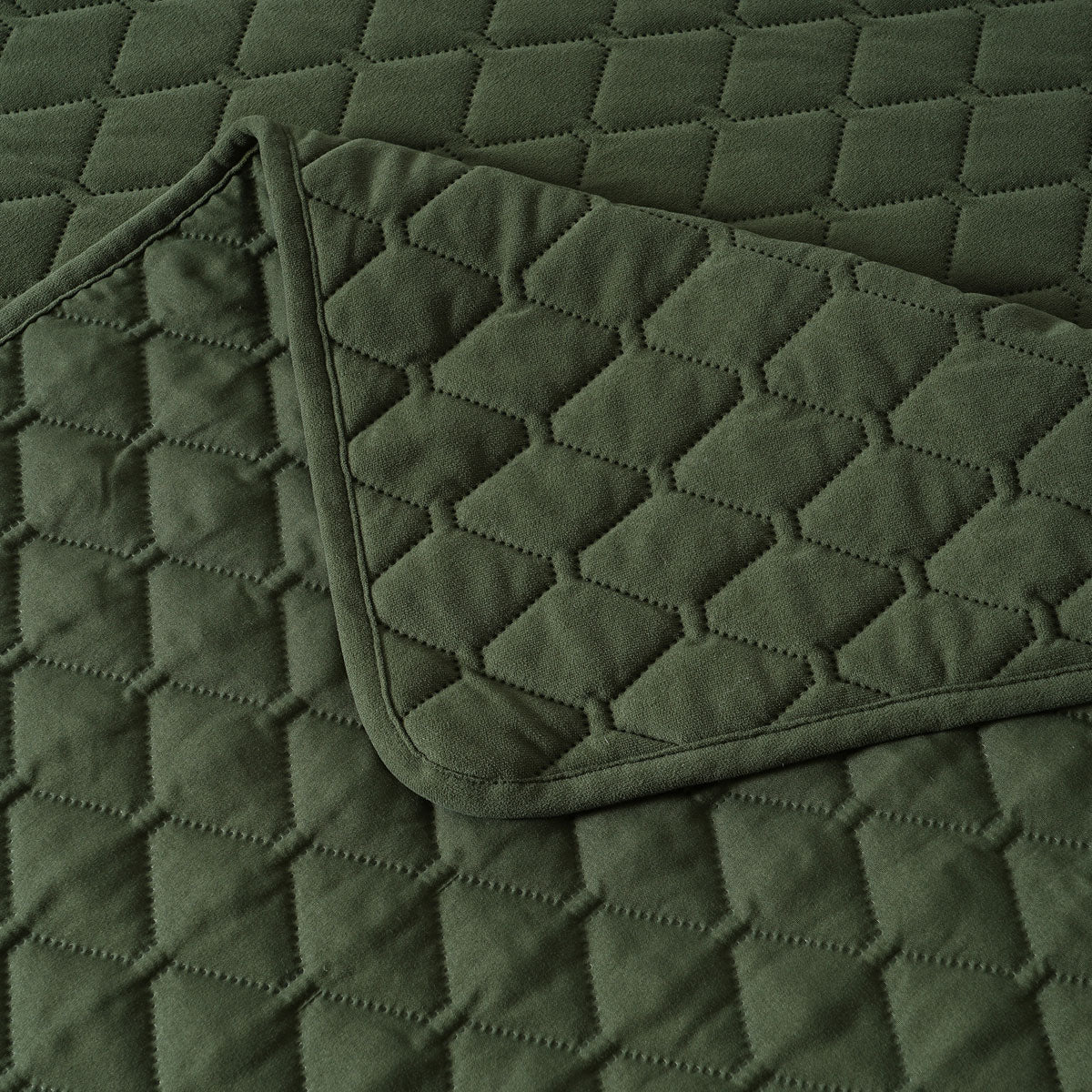 Lester Olive Velvet Diamond Polyester Coverlet Set Super King
