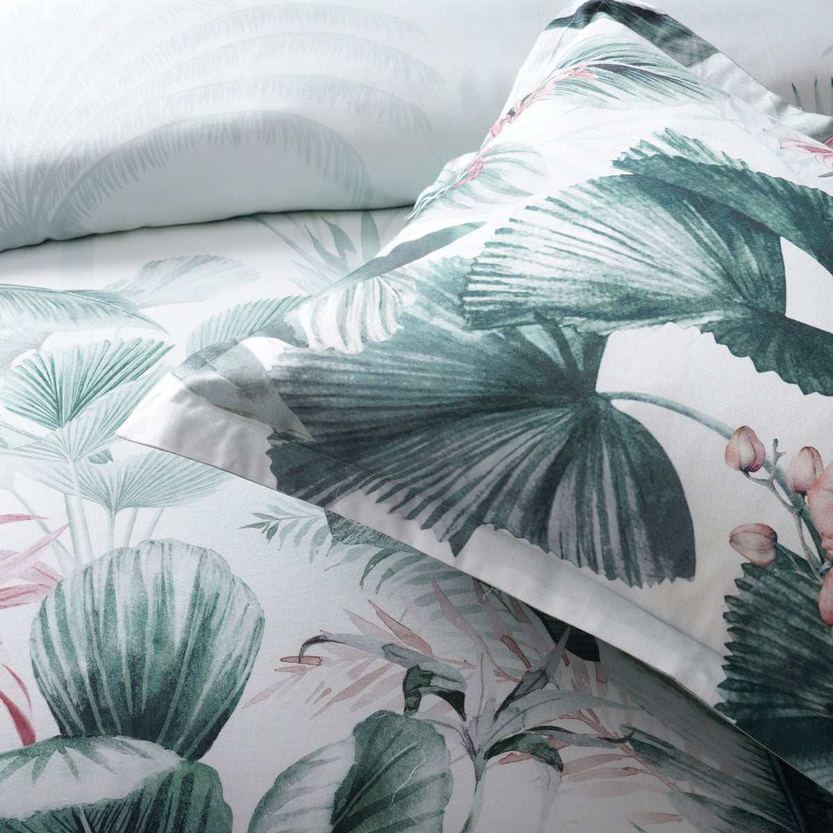 Abbey Green Cotton Sateen Tropical Floral Quilt Cover Set Super King