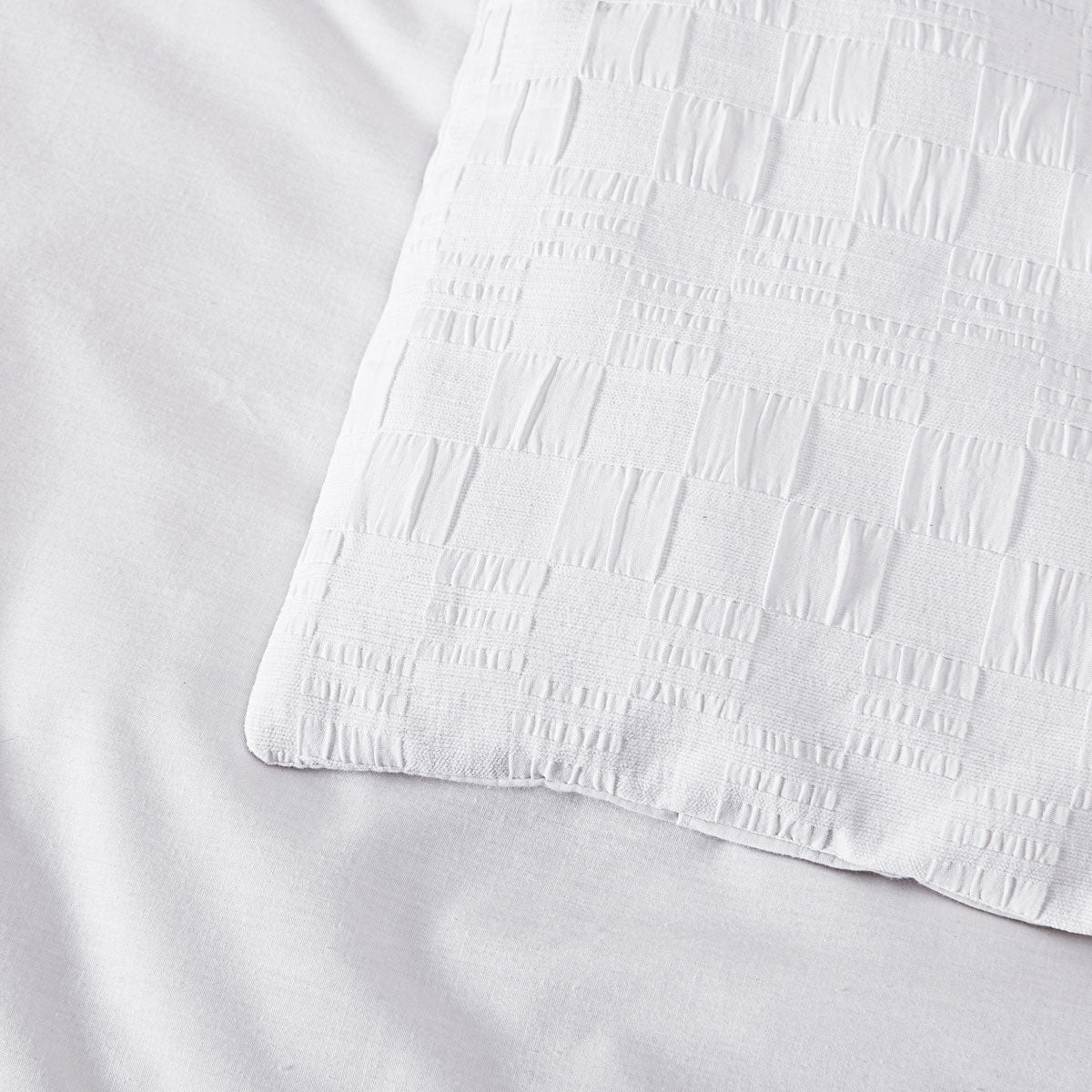 Cosmo White Soft Chenille Geometric Quilt Cover Set Double