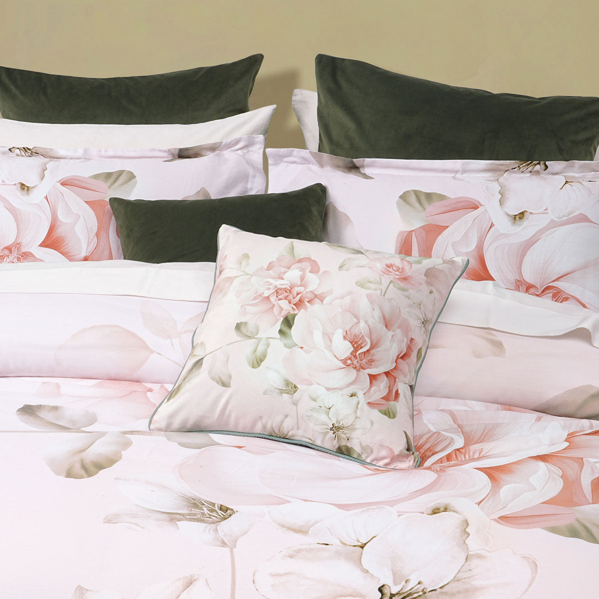 Layla White Floral Printed Cotton Sateen Quilt Cover Set Queen
