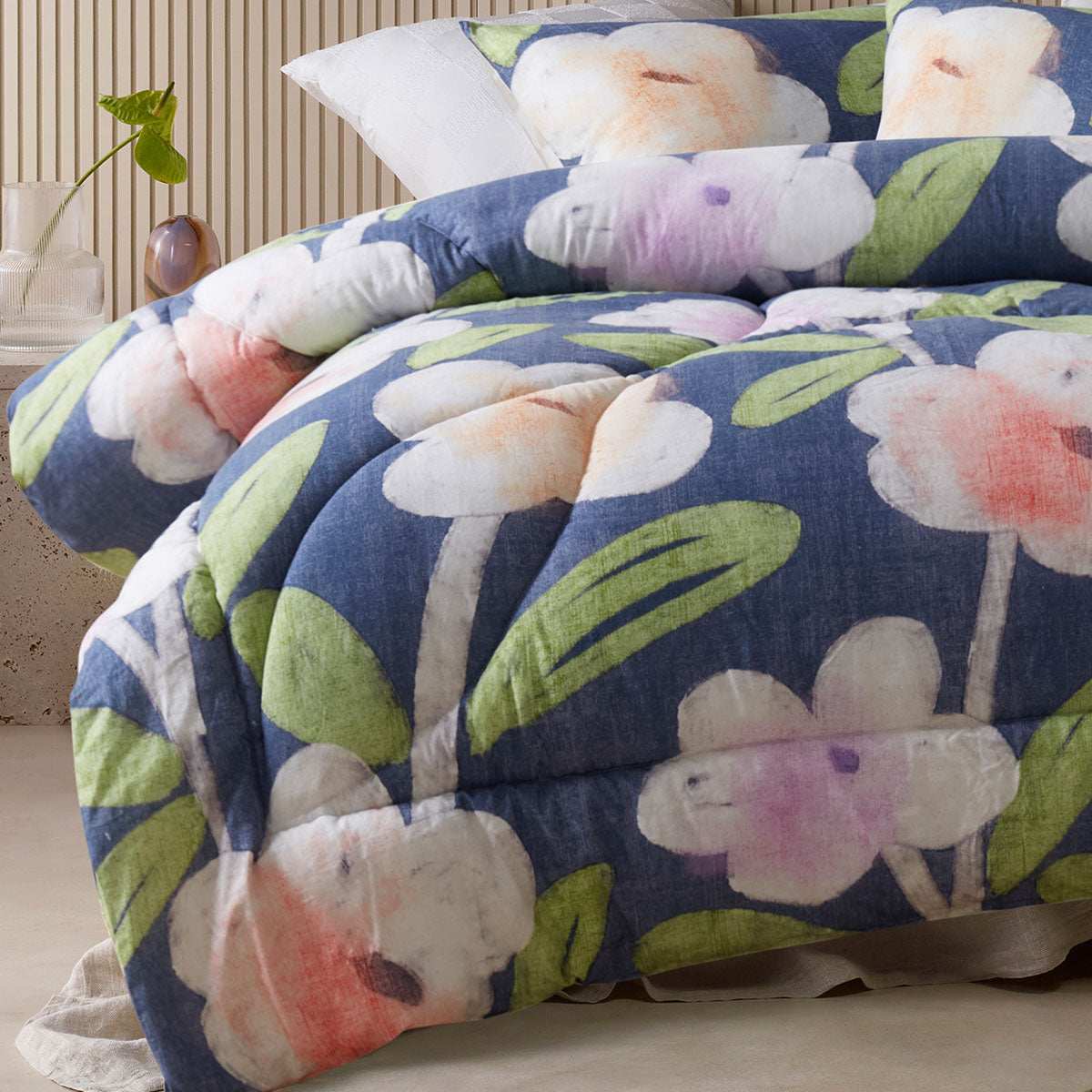 Bella Blue Floral 3 Piece Comforter Set Queen