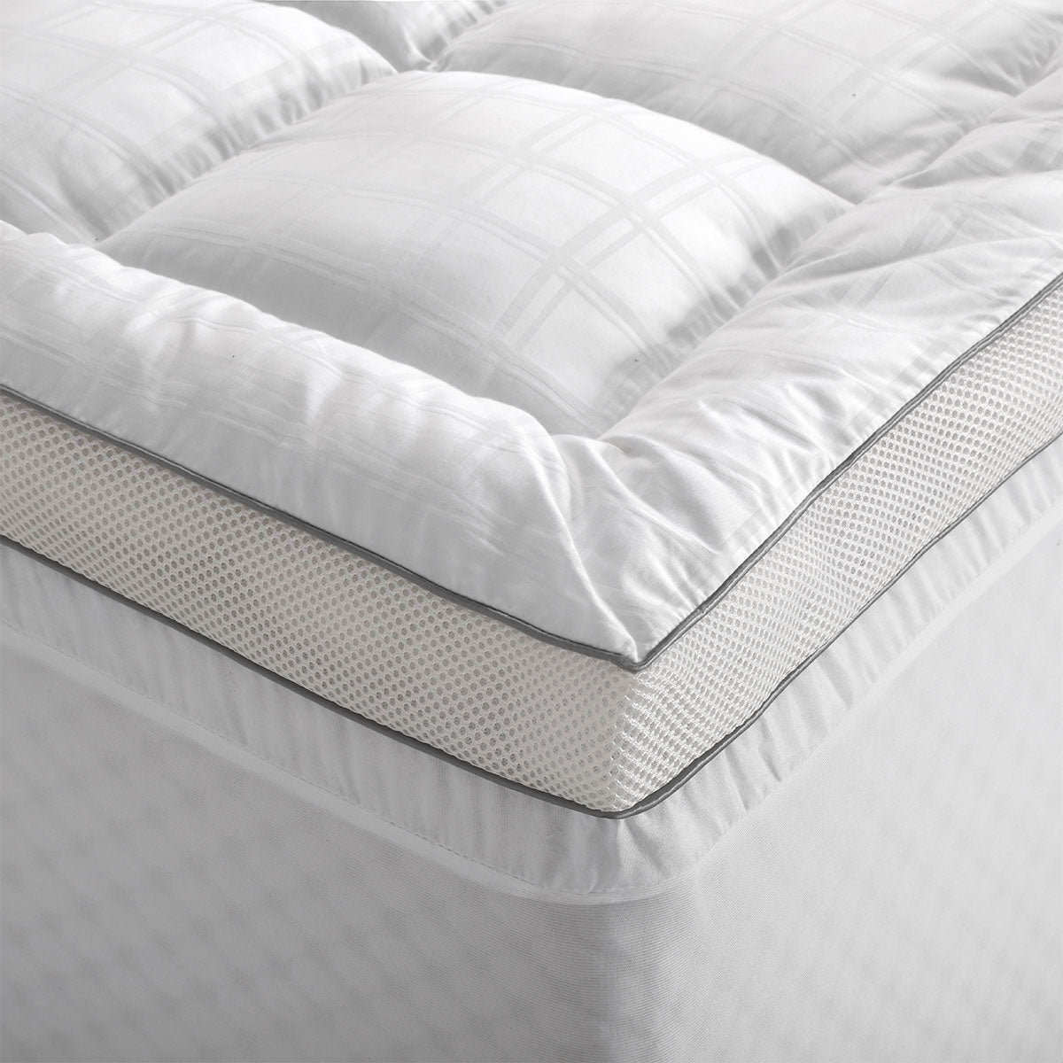 Deluxe Hotel Mattress Topper Single