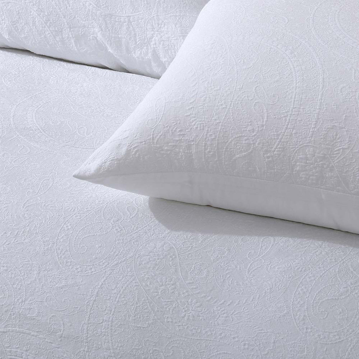 Elma White Jacquard Quilt Cover Set Super King