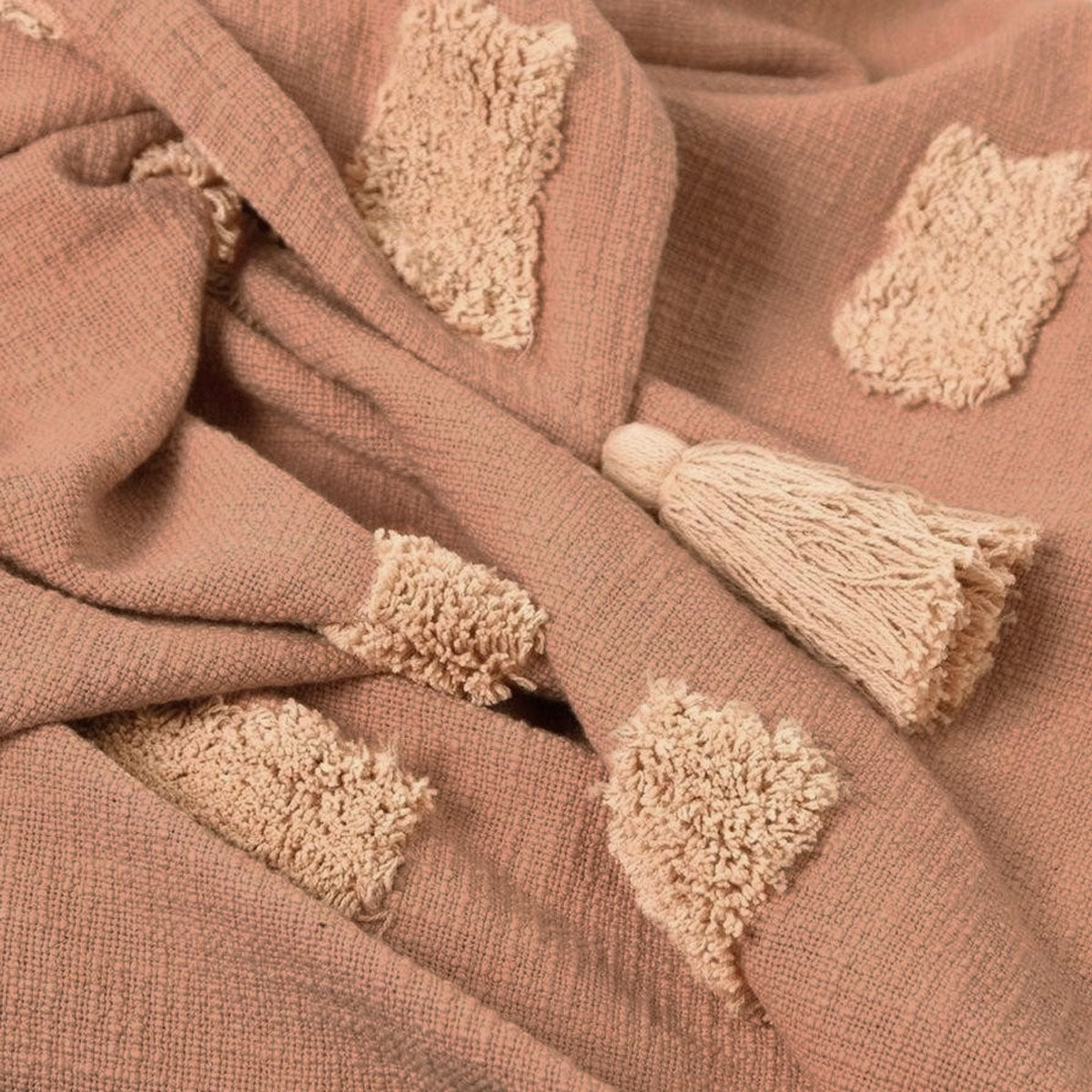 Quinn 100% Cotton Textured Throw 130 x 160 cm Clay Pink & Soft Pink