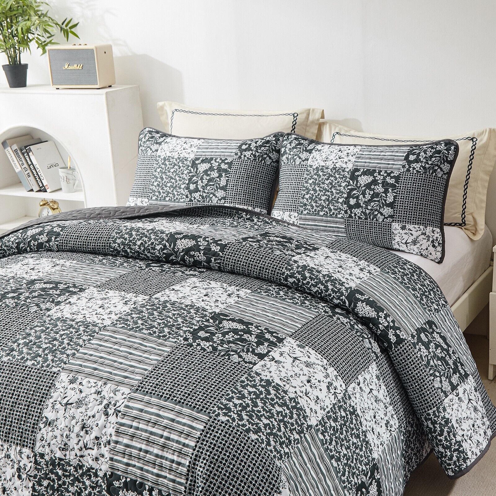 Lush Blush patch Floral 3 Pc Bedspread & Pillow Cover Set
