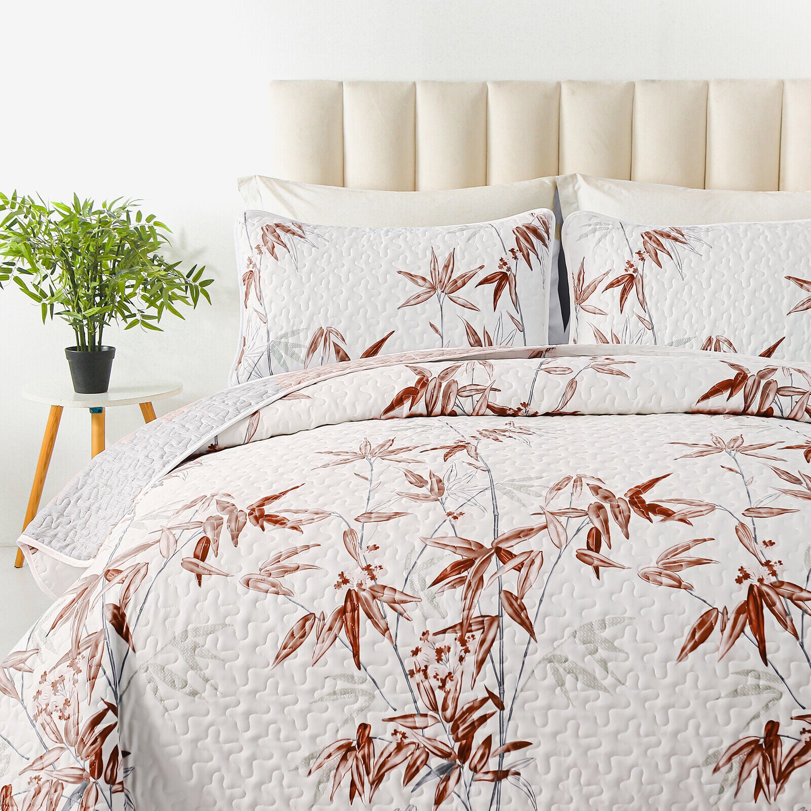 Sun-Kissed Daisy Dreamy Soft 3 Pc Bedspread & Pillow Cover Set