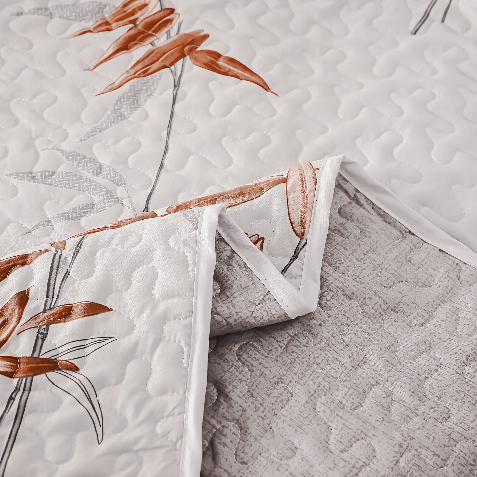 Sun-Kissed Daisy Dreamy Soft 3 Pc Bedspread & Pillow Cover Set